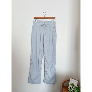 Lululemon Lightweight Drawstring Pants – Light Gray – Size 6